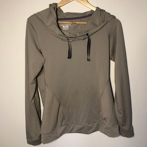 Arc’teryx Hooded Long Sleeve Top